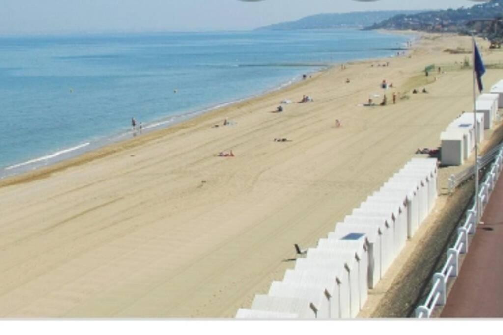 T2 cosy/balcon sud ouest/300m-mer/Villers sur Mer Extérieur photo