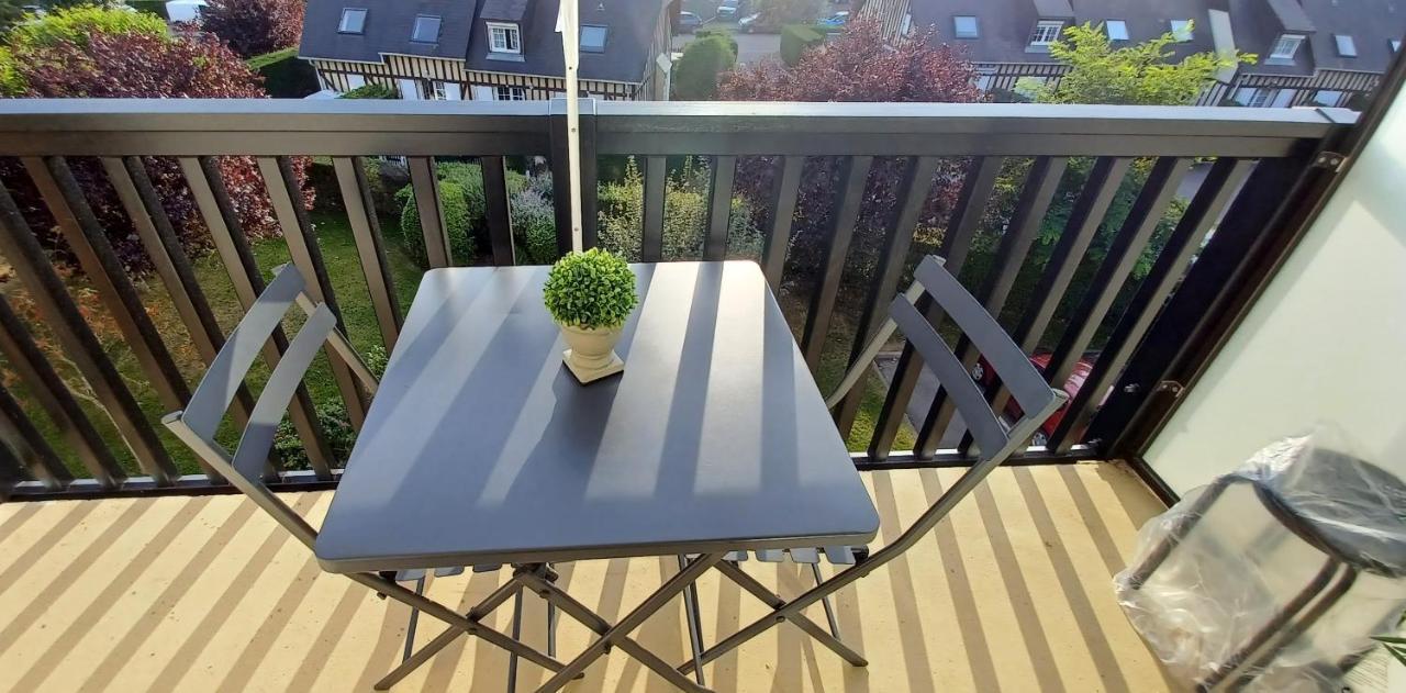 T2 cosy/balcon sud ouest/300m-mer/Villers sur Mer Extérieur photo